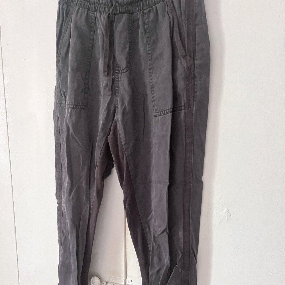 Distressed Dex Jogger - Picture 7 of 7